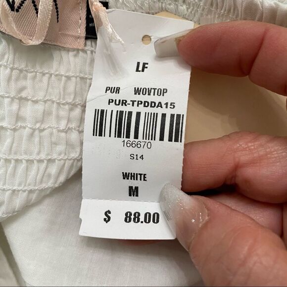 NEW LF VVNVVN White 100% Cotton Embroidered Halter Crop Top M - Picture 7 of 8